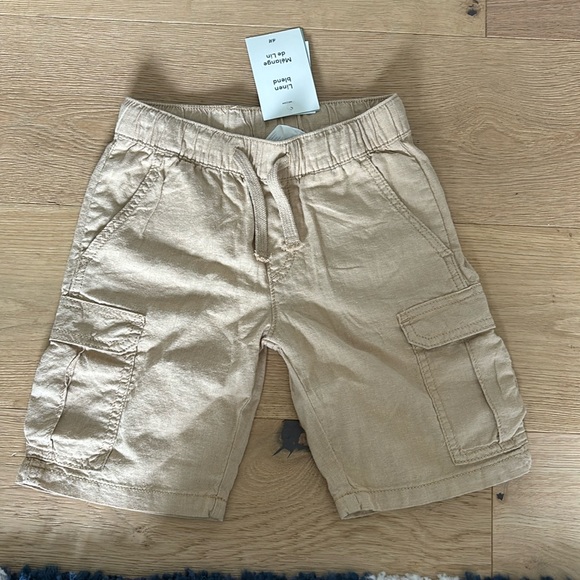 Boys H&M linen blend tan cargo shorts. New with tags! - Picture 1 of 2
